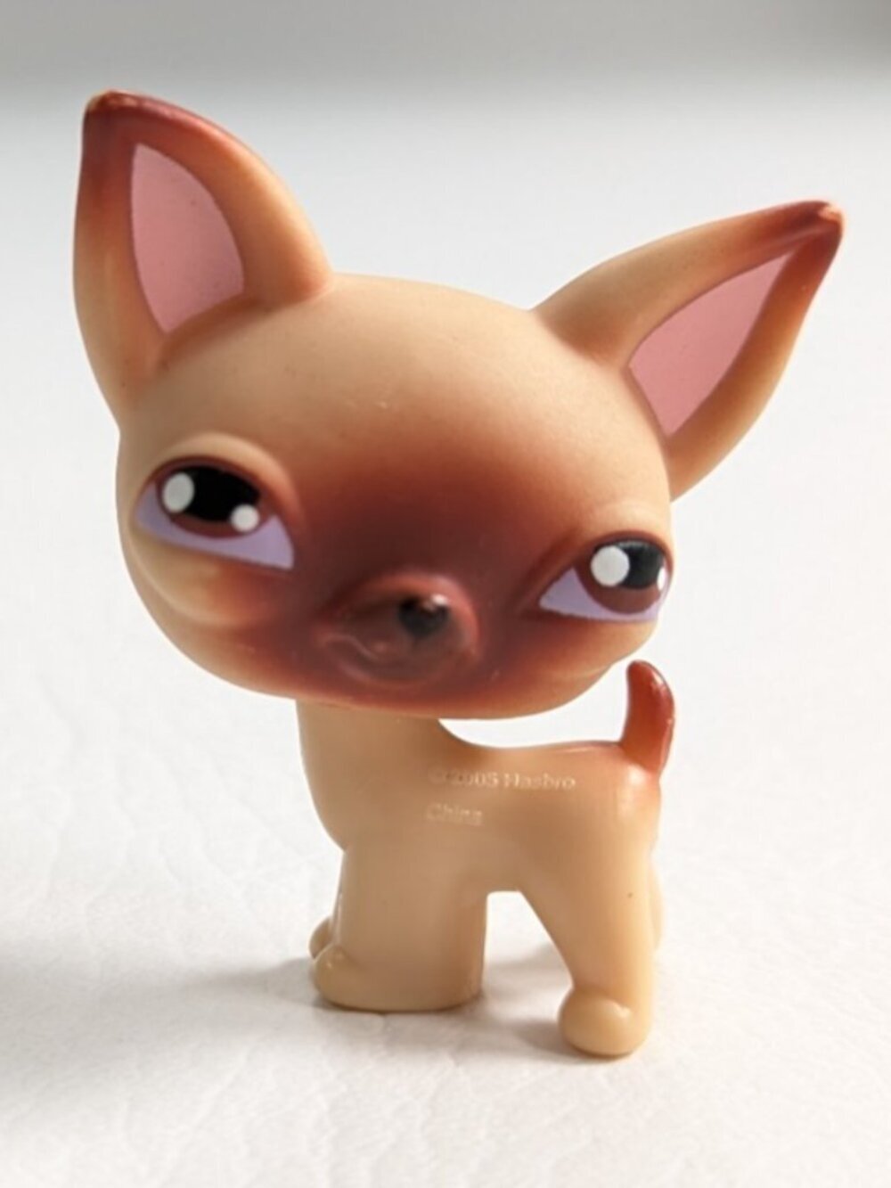 Authentic Littlest Pet Shop LPS Chihuahua #001 Tan And Brown, Brown Eyes
